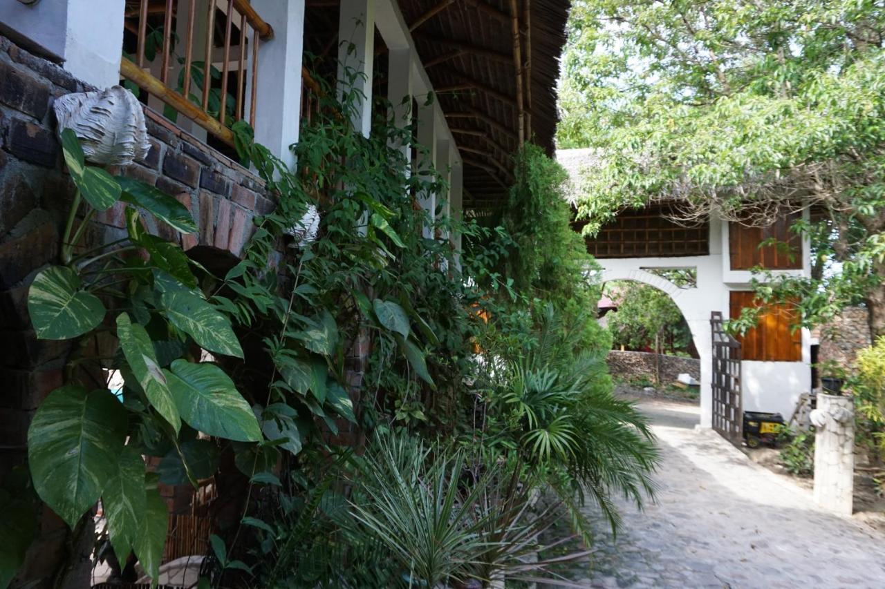 Mangga Lodge Bira Eksteriør billede